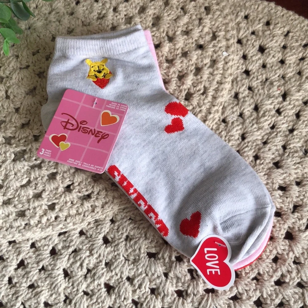Disney Winnie the Pooh Valentines Love Socks